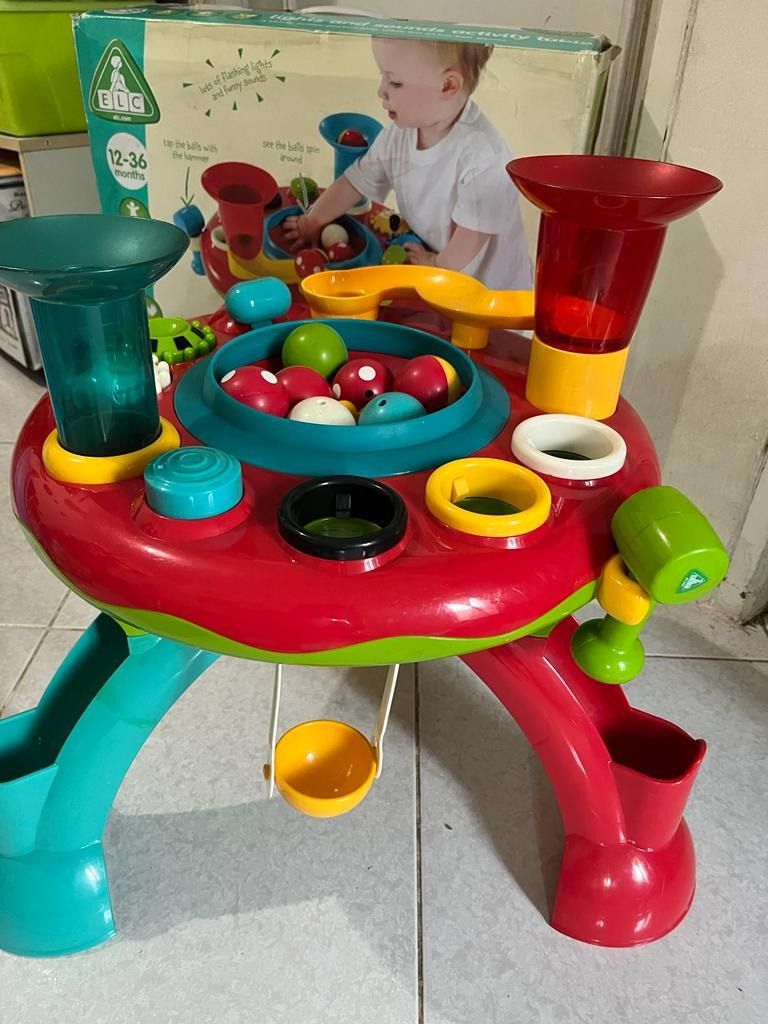 ELC Light and Sound Activity Table, Bayi & Anak, Mainan & Baby Walker ...