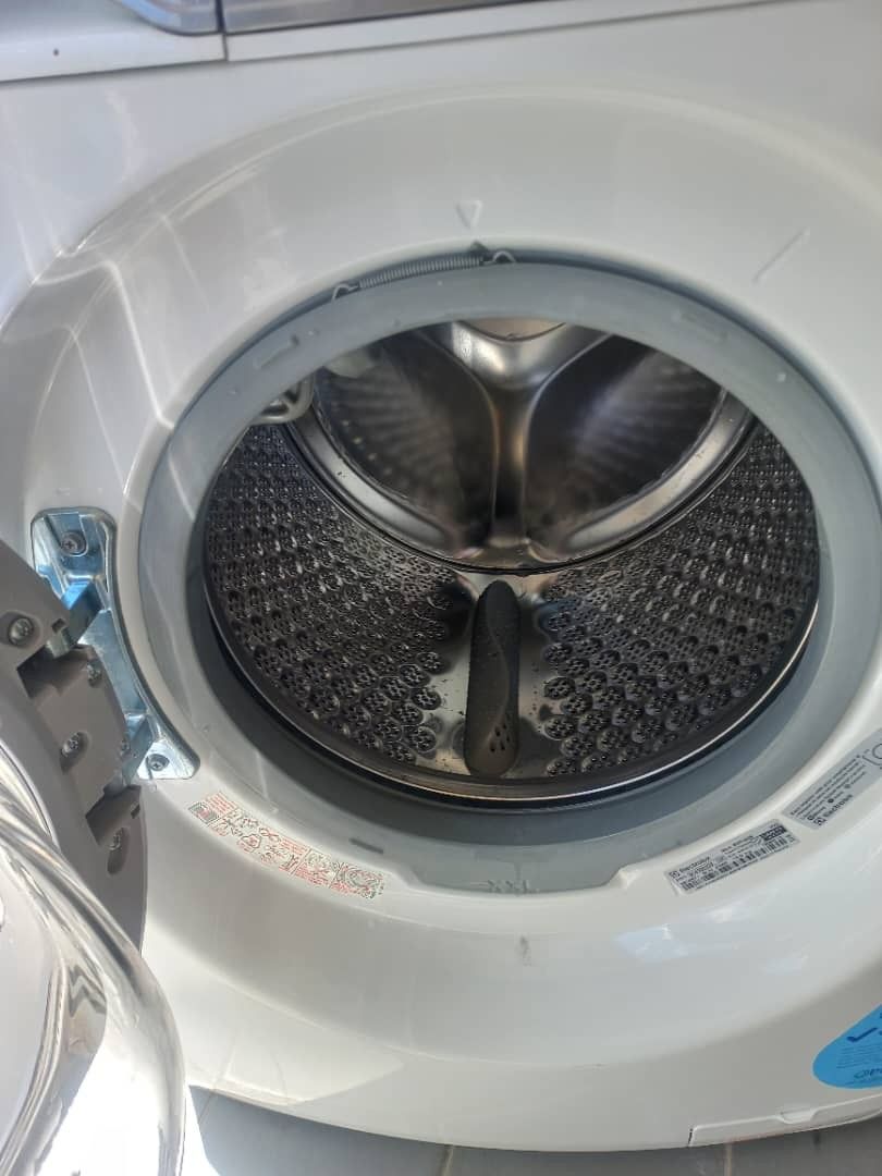 ELECTROLUX INVERTER FRONT LOAD WASHING MACHINE 10 KG, TV & Home Appliances, Washing Machines and