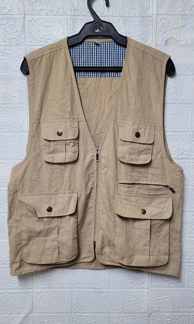 Vintage Fishing Vest Jacket, Men's Fashion, Coats, Jackets and Outerwear on  Carousell