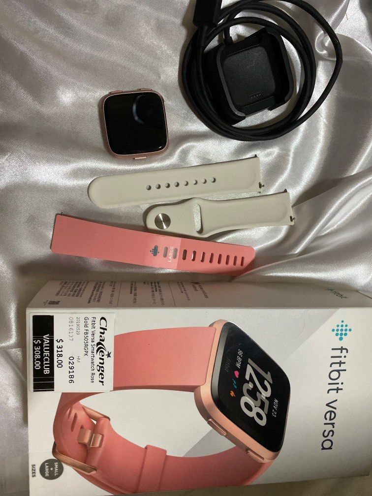 Gold fitbit versa on sale