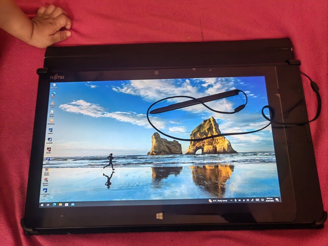 FUJITSU ARROW WINDOW TAB TOUCHSCREEN windows 10 12.5 CORE I5 4TH GEN ...