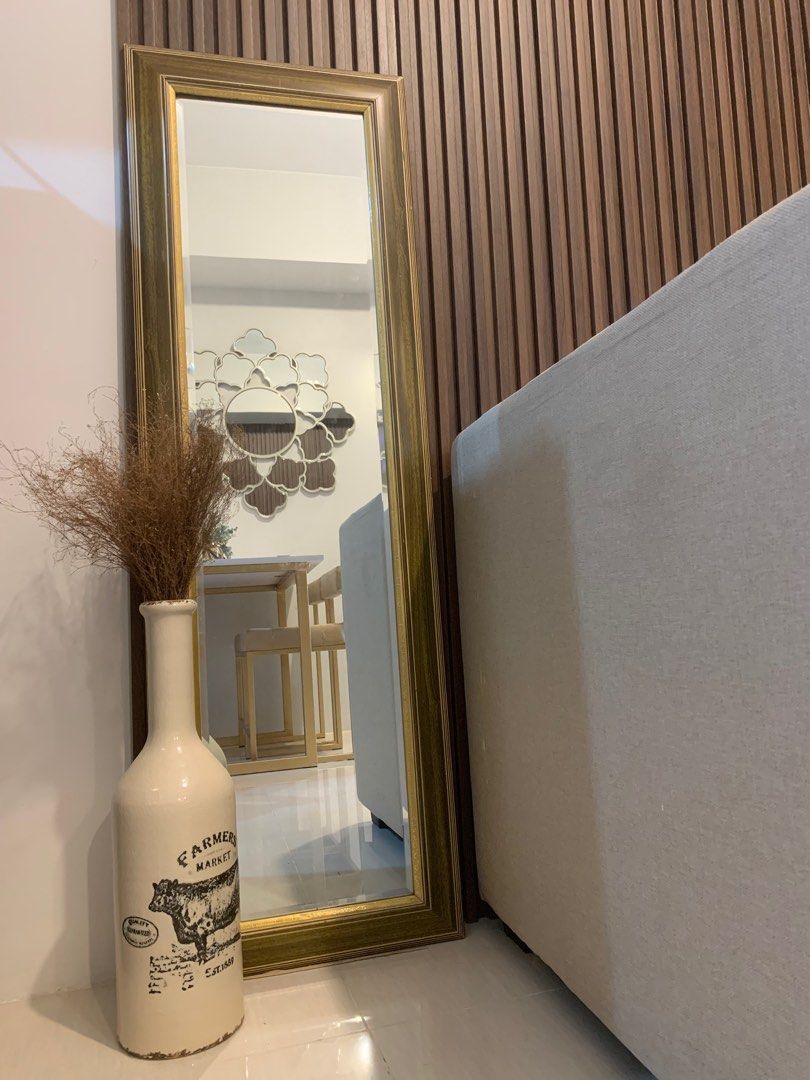 GRASS RESIDENCES SM NORTH STAYCATION (Category: Vacation Rentals) located in Del Monte. Submitted by syjamie22 (Listing ID 1240635418, Image 3). Description: We made sure that you wouldn’t want to leave after your stay with us. 😊 You are in store for a wonderful time in our one-bedroom suite. Everything is sanitized and 💯% clean! 🤎 Close to SM North EDSA, largest mall in the PH. 🤎Security monitored 24/7. 🤎A scenic view from 37th Floor. City 
