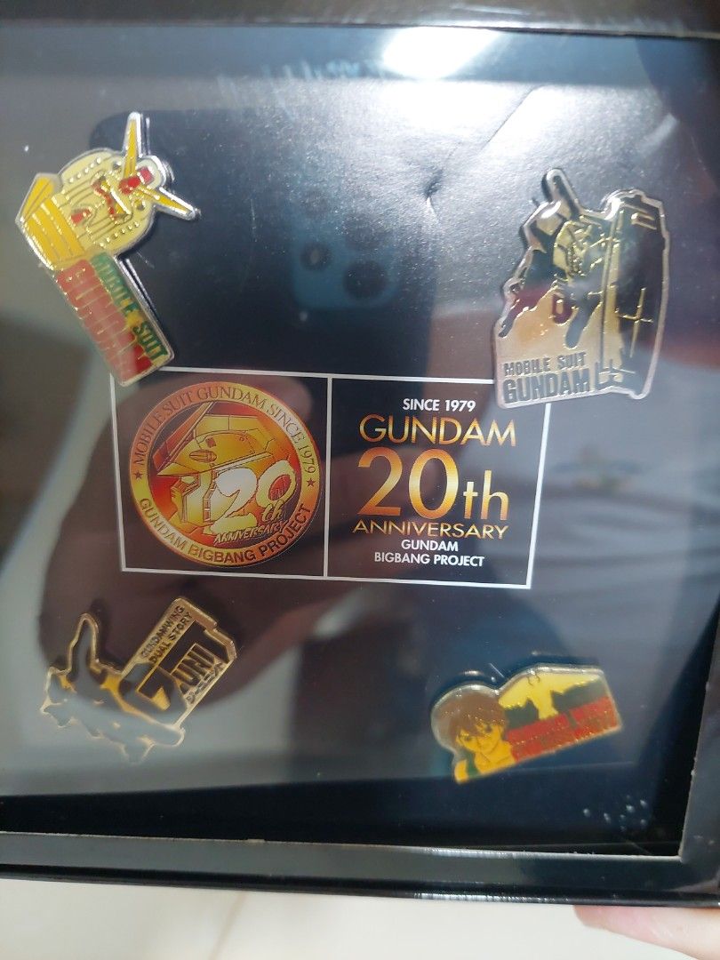 Gundam 20th Anniversary Big Bang Project Rx78 pins, Hobbies & Toys