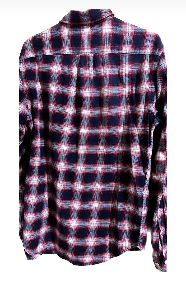 H&M PLAID UNISEX (PLS READ DESCRIPTION) (Category: Formal Shirts) located in Pasay City. Submitted by giancarly (Listing ID 1240597845, Image 2). Description: ‼️Please know that items on my listing are OWNED/BOUGHT and NOT THRIFTED. RFS: Decluttering Excellent condition MOP: GCASH & BDO ONLY YOU book & pay for shipping Once payment has been made I’ll provide my address details .