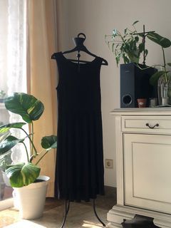 HnM black dress