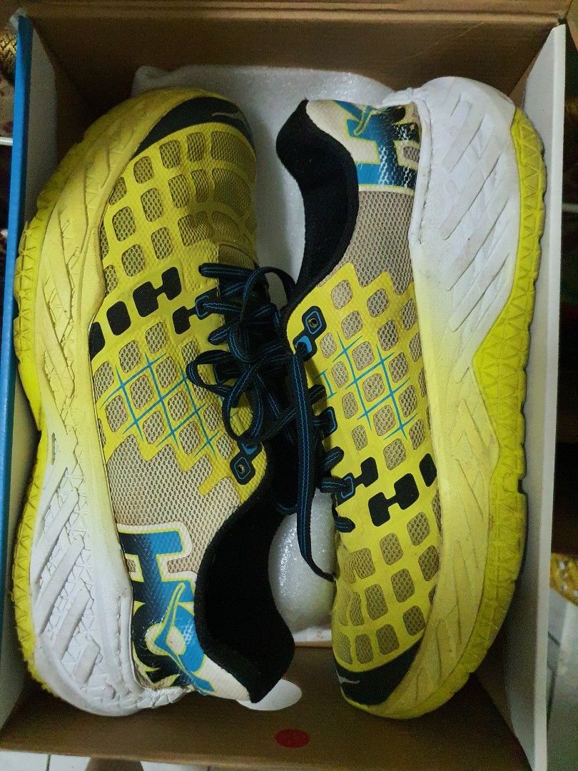 HOKA ONE ONE CLAYTON Men s Fashion Footwear Sneakers on Carousell