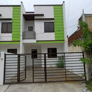House and lot quezon city RFO 3BR 3TB 2 Car garage