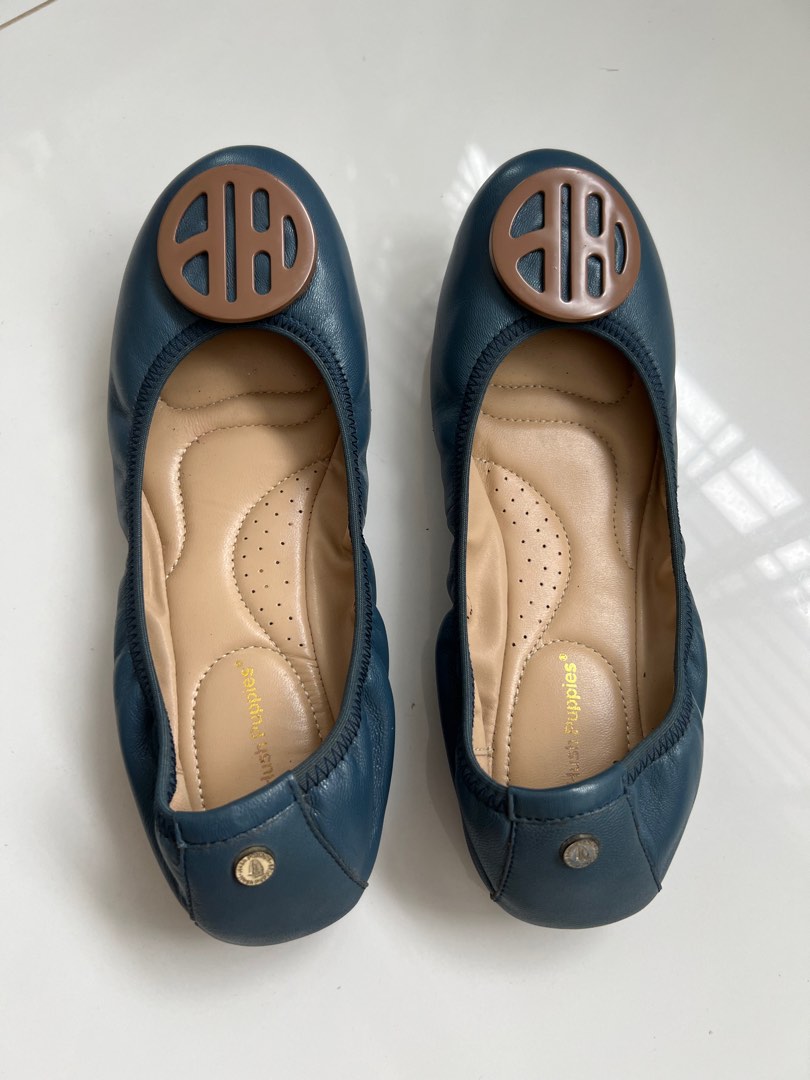 flats hush puppies