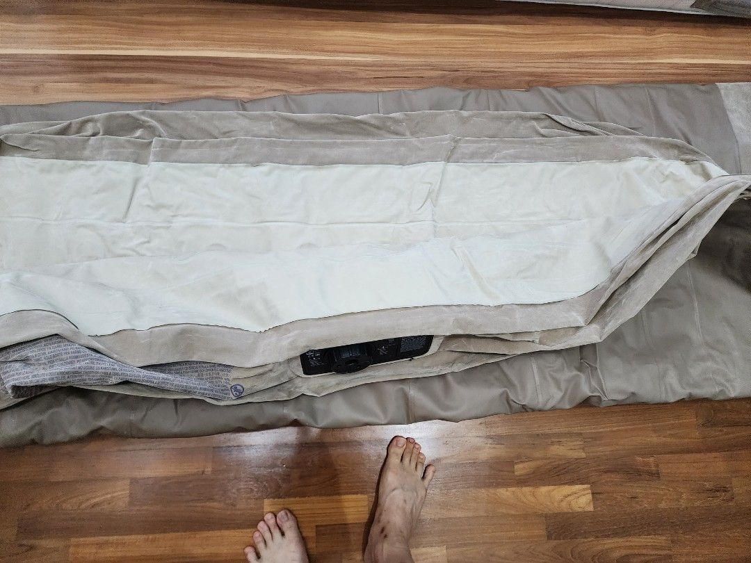 INTEX airbed built pump, tiny leaking, can repair, doorstep delivery