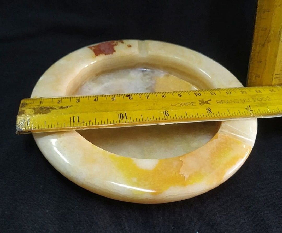 Onyx Ashtray 002 main image 0