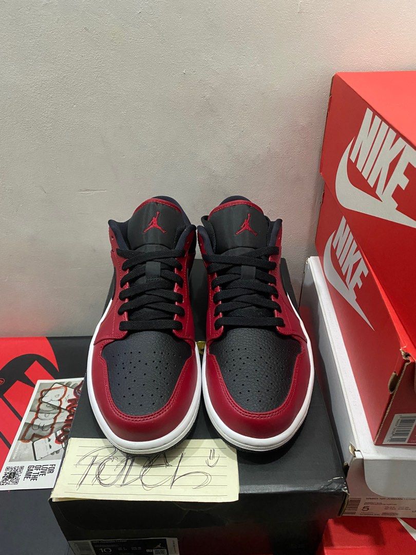 Jordan 1 Low Reverse Bred Pebbled Swoosh, Men's Fashion, Footwear