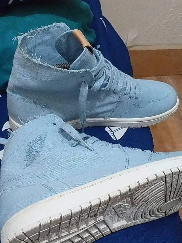 Jordan 1 retro high decon ice blue hot sale