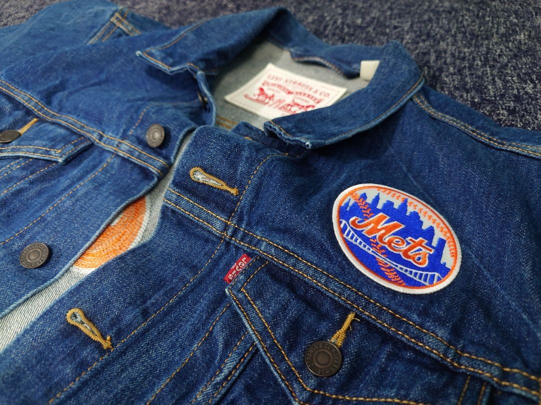 Levis mets jacket sales