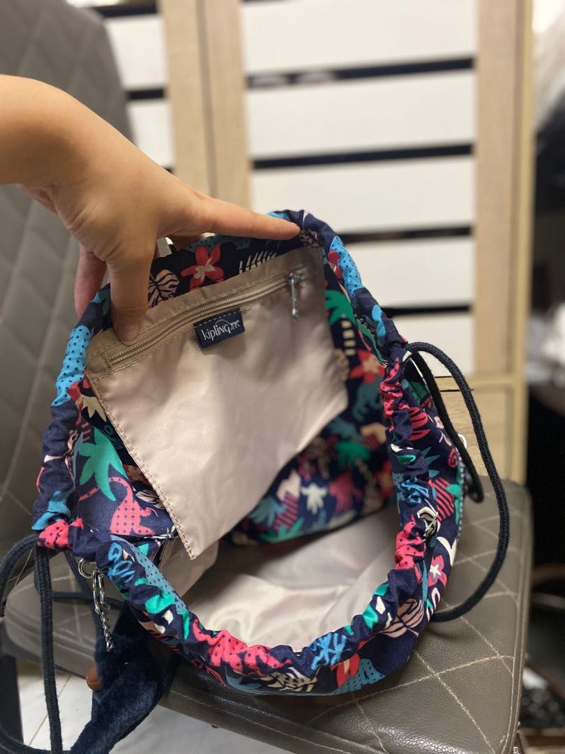 Like New Original Kipling Drawstring