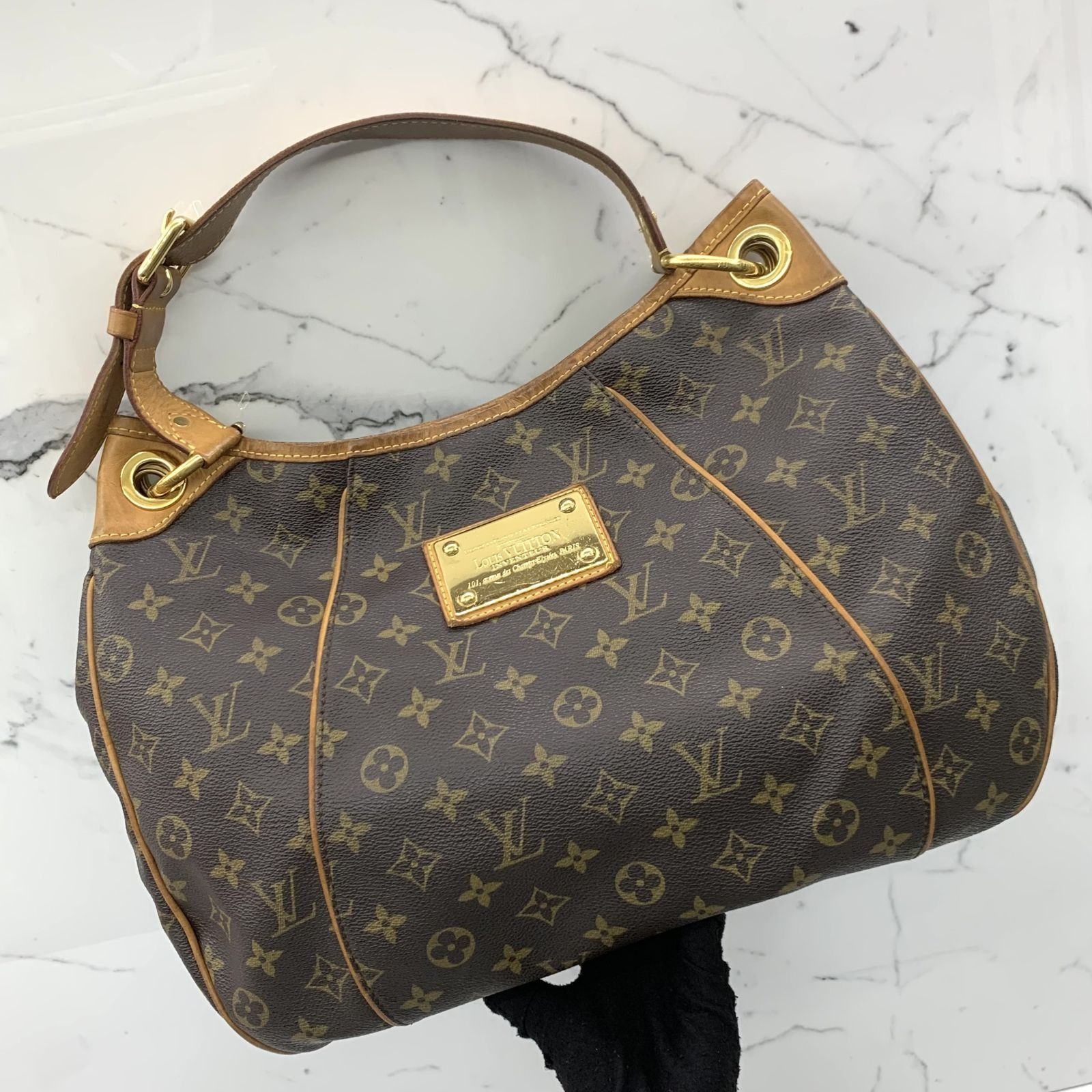 LV Galleria PM Monogram Tote Bag, Luxury, Bags & Wallets on Carousell