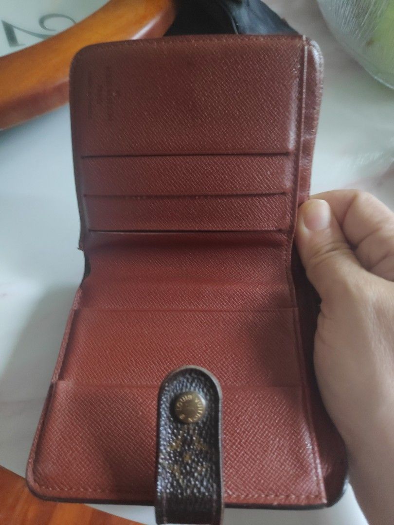 Louis Vuitton monogram wallet with coins section, 女裝, 手袋及銀包