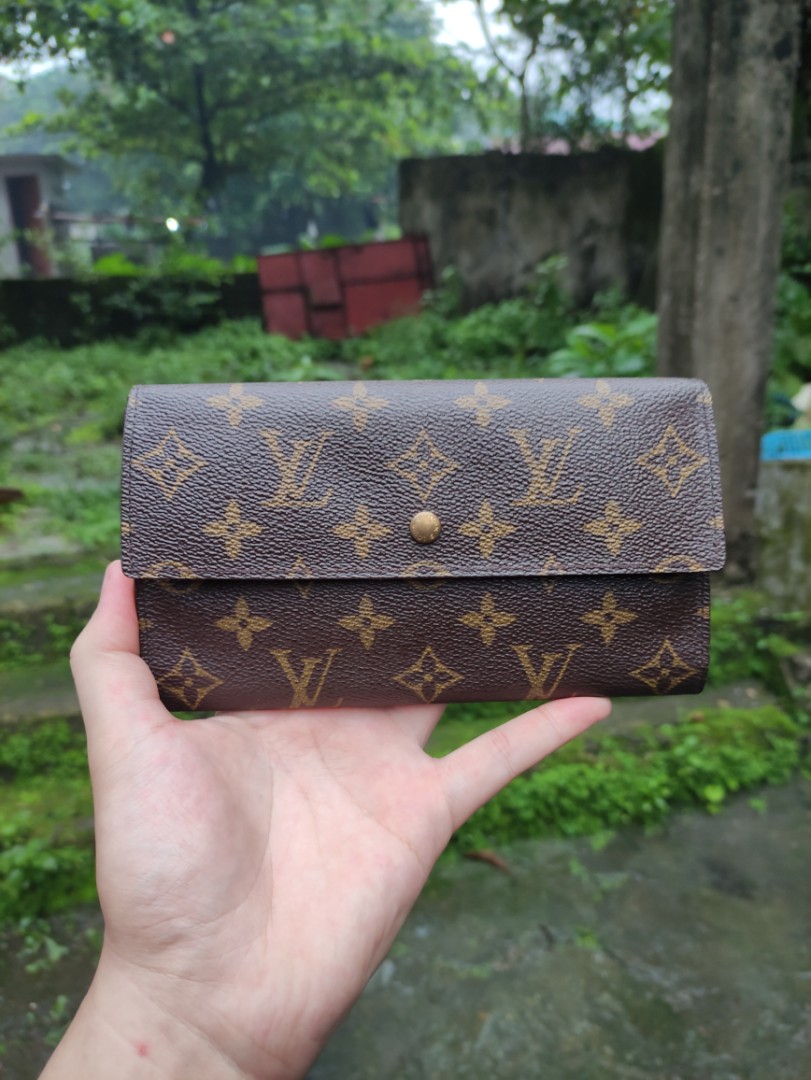 Brand New LV Key Poucn, Luxury, Bags & Wallets on Carousell