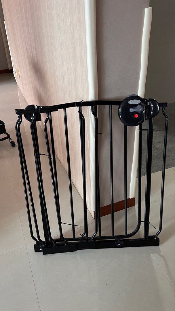 Lucky baby sales safety gate