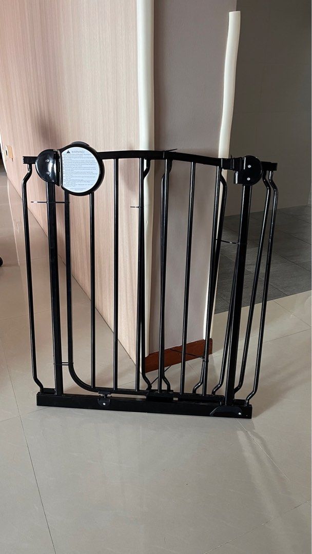 Lucky baby safety gate