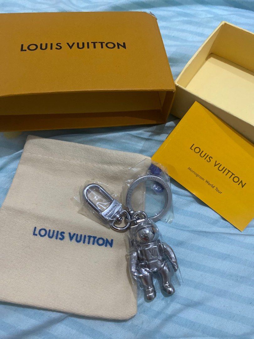 👨‍🚀 Get this RARE and SUPER UNIQUE Astronaut Key Chain & Bag Charm from Louis  Vuitton. It won't be here long so grab it while you…
