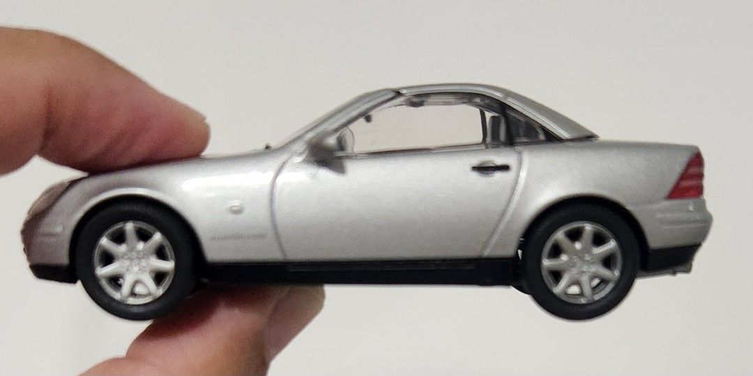 Mercedes Benz SLK 230 Convertible Bright silver colour 1:64, Toys