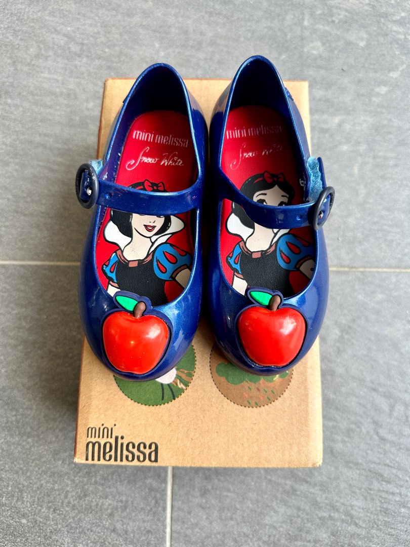 Mini Melissa Snow White US8