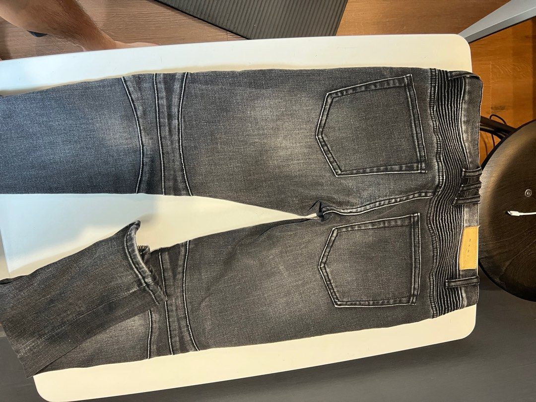 MNML LA Distressed Jeans, Men's Fashion, Bottoms, Jeans on Carousell