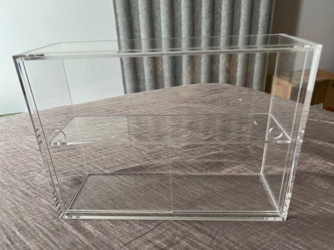 Muji Acrylic Display case with sliding doors (S), Women's Fashion