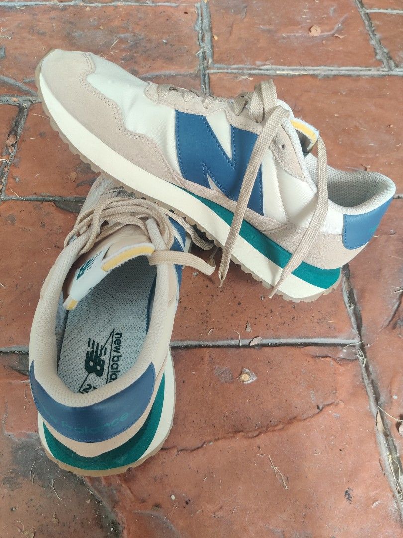 New Balance 237 Sandstone and Vintage Indigo