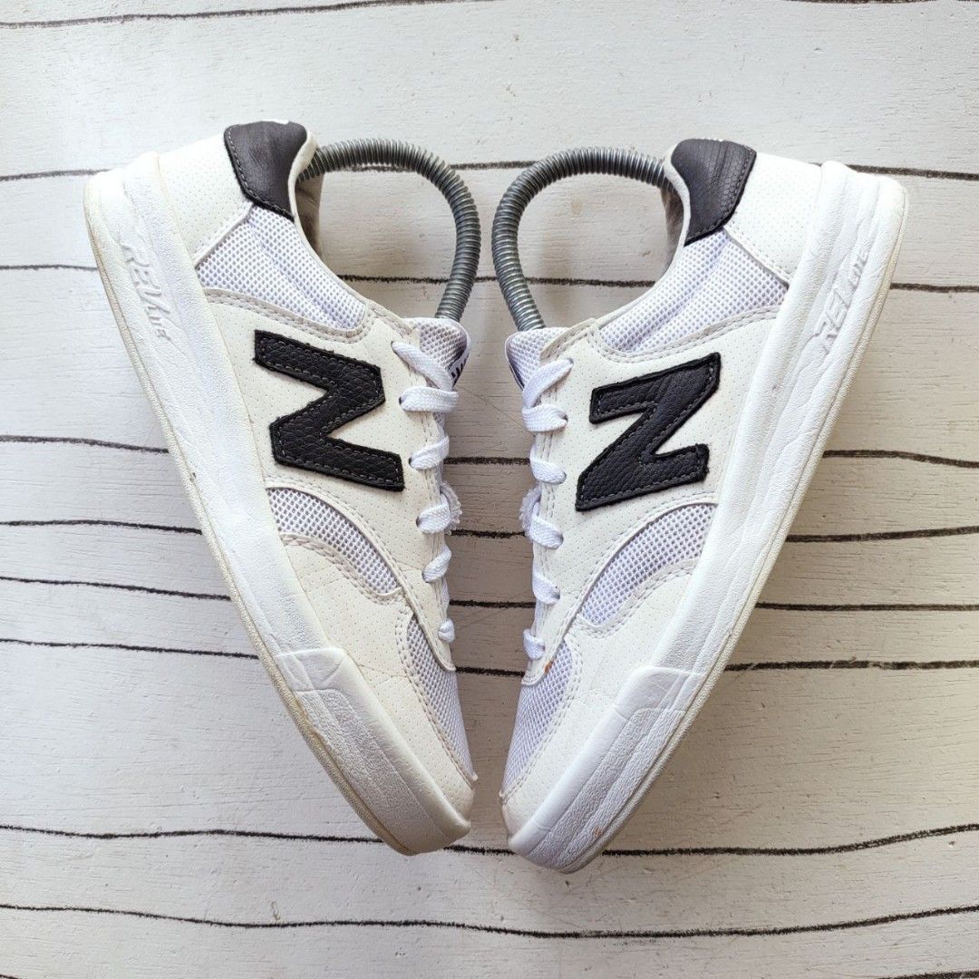 NEW BALANCE 300 4.5UK