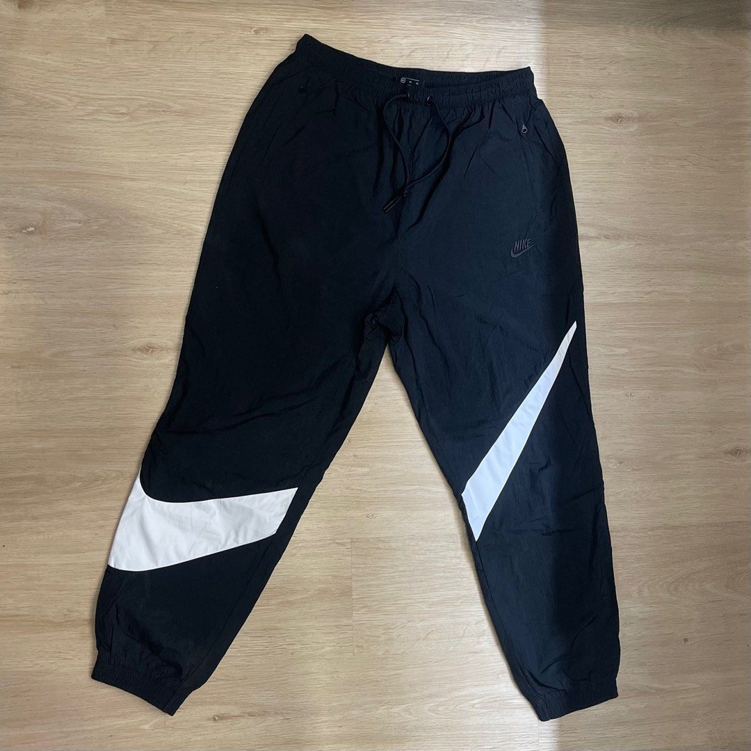 Nike joggers with clearance big swoosh