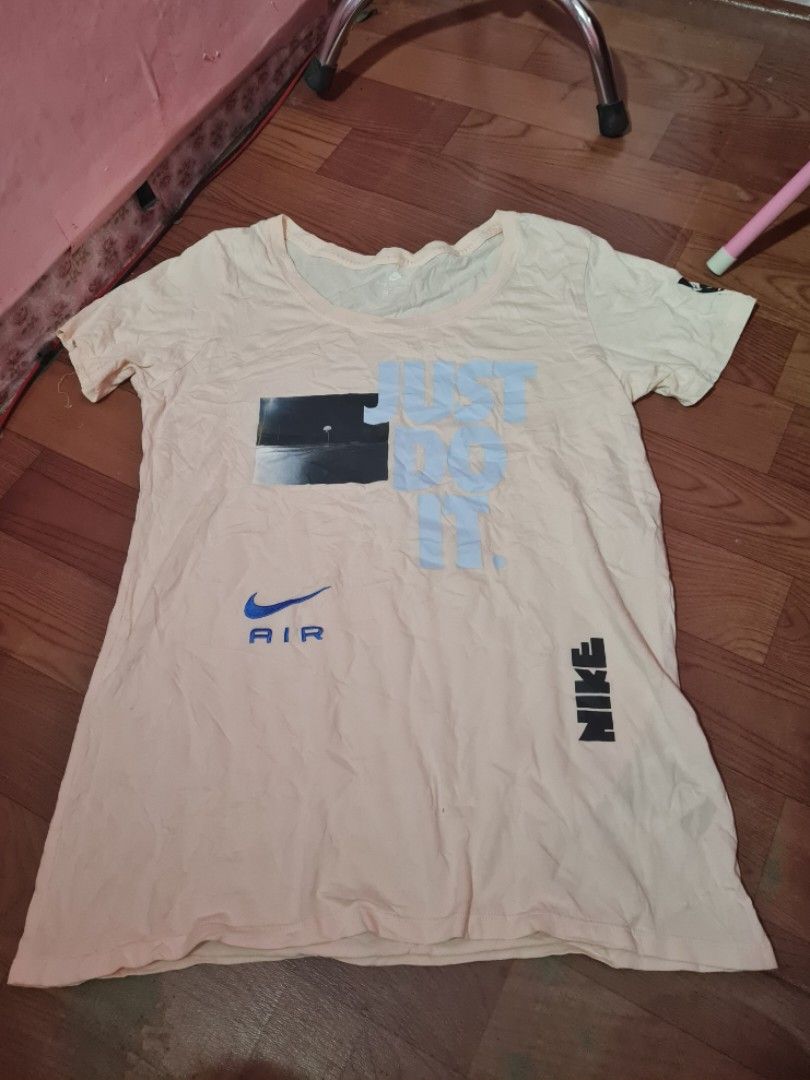 Nike not fila t shirt Clearance