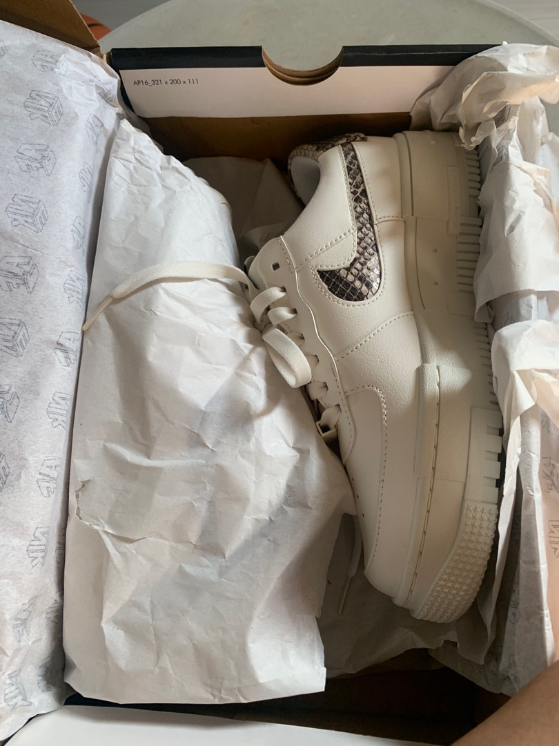 sidestep nike pixel