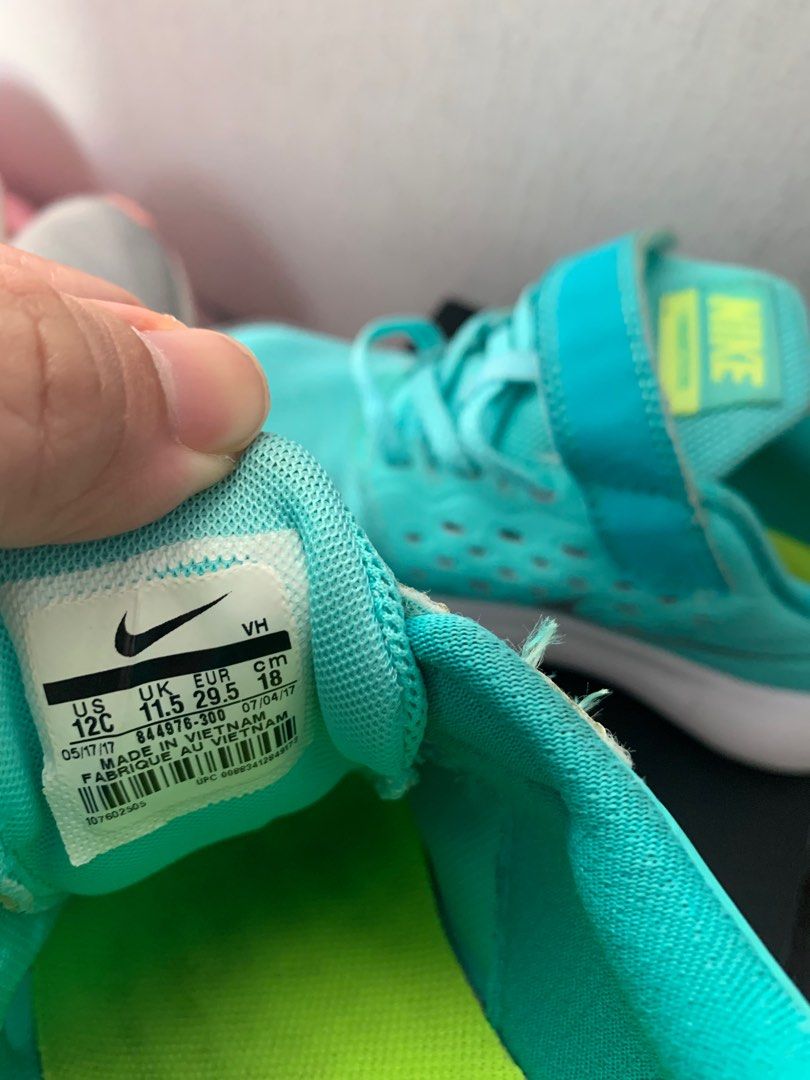 nike turquoise shoes