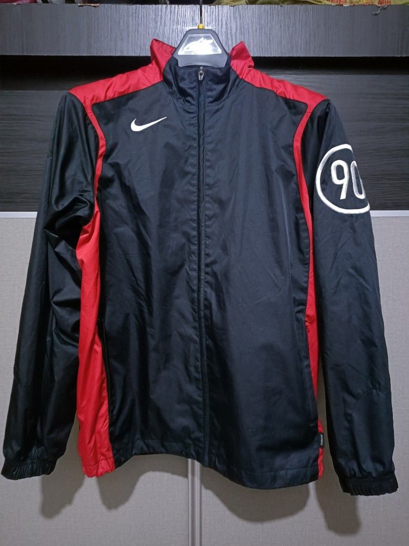 Total sales 90 2005