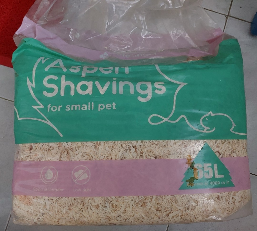 Niteangel Aspen Shavings 65L (used), Pet Supplies, Homes & Other Pet