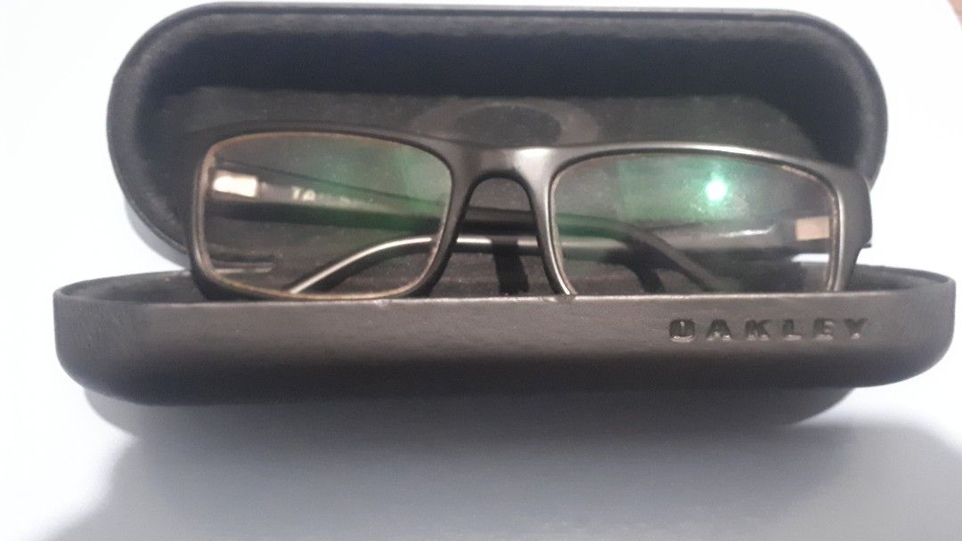 Oakley tailspin sunglasses 2025