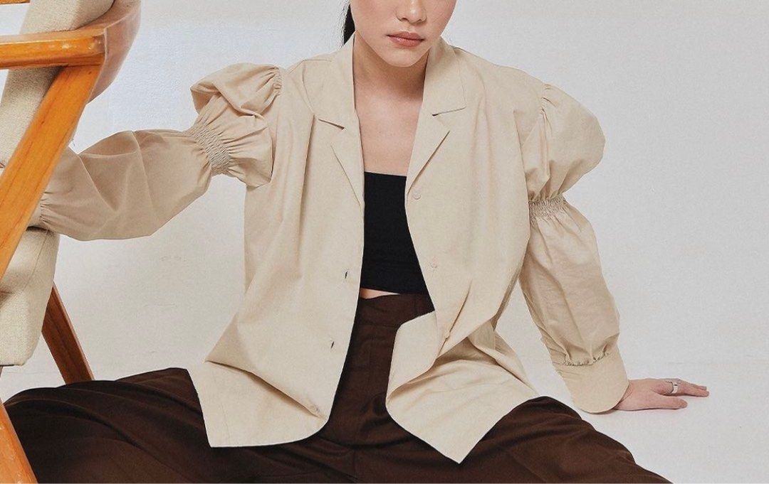 Oblique studious puff sleeved button down (Category: Longsleeves) located in Antipolo. Submitted by abc__mart (Listing ID 1240727980, Image 1). Description: Oblique Studios (indonesian brand, slow fashion) Used once.