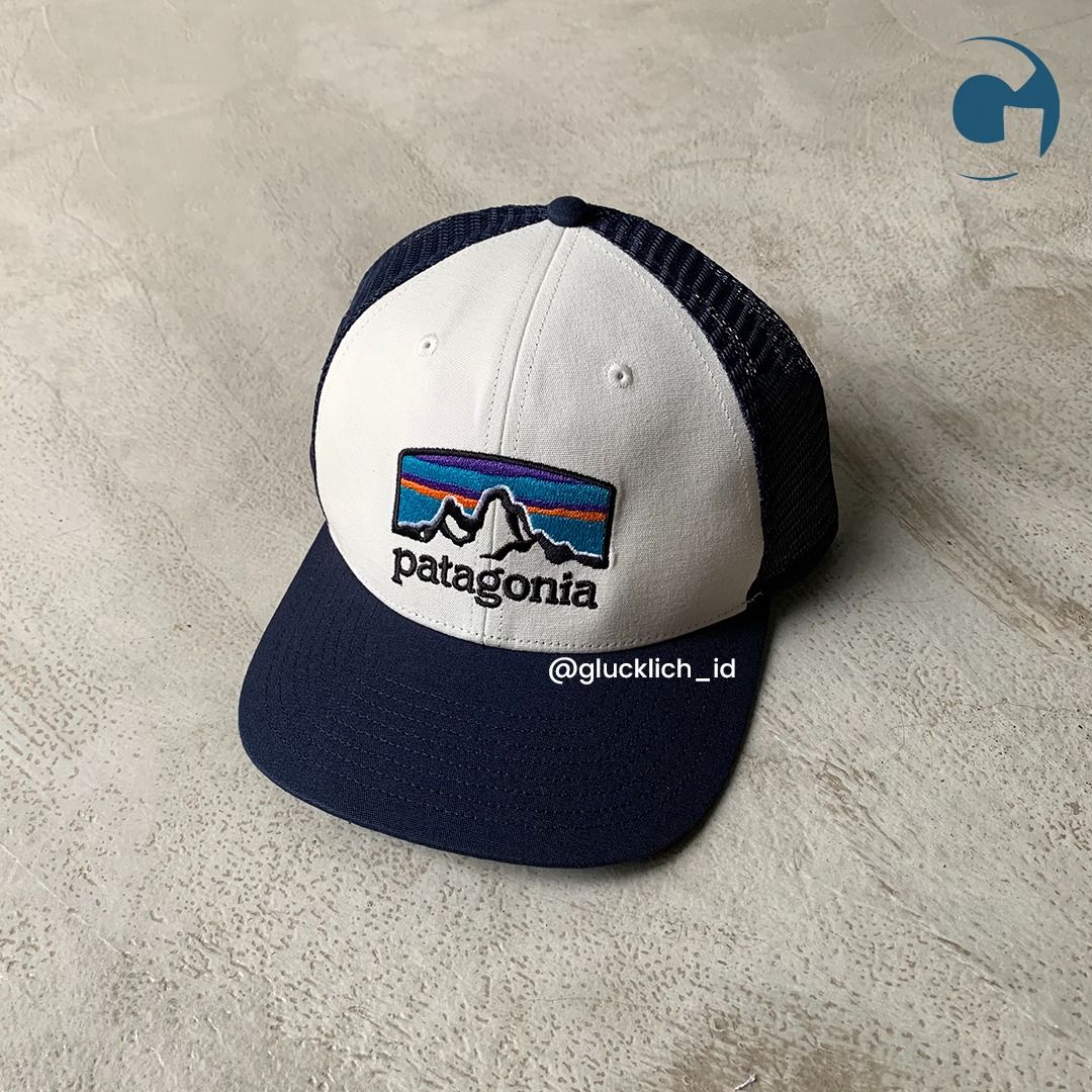 Patagonia Fitz Roy Horizons Trucker Hat (White w/ New Navy)