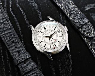 Patek Philippe Calatrava Weekly Calendar 5212A