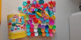 Playdoh泥膠 桶安裝45件連23杯泥膠(實物如圖)