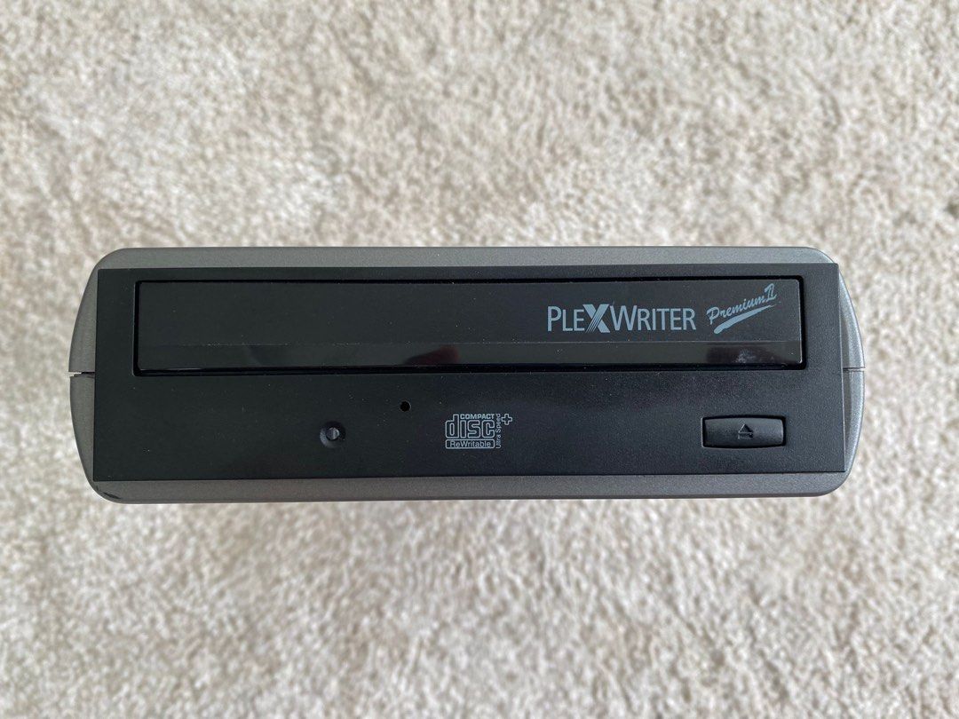 名機！ Plextor Plexwriter Premium 2U 外付けUSB CD-Rドライブ - 周辺機器