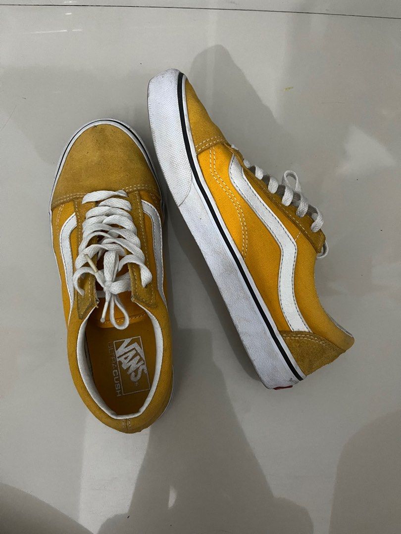 preloved VANS OLD SKOOL SUNFLOWER YELLOW ORIGINAL 100 Fesyen Pria Sepatu Sneakers di Carousell