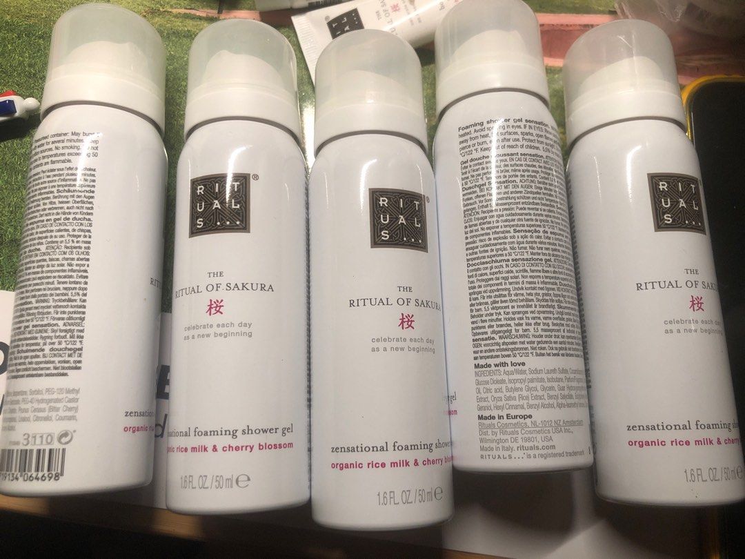 Rituals Sakura shower gel 50 or 200ml, 興趣及遊戲, 旅行, 旅遊 旅行必需品及用品 Carousell