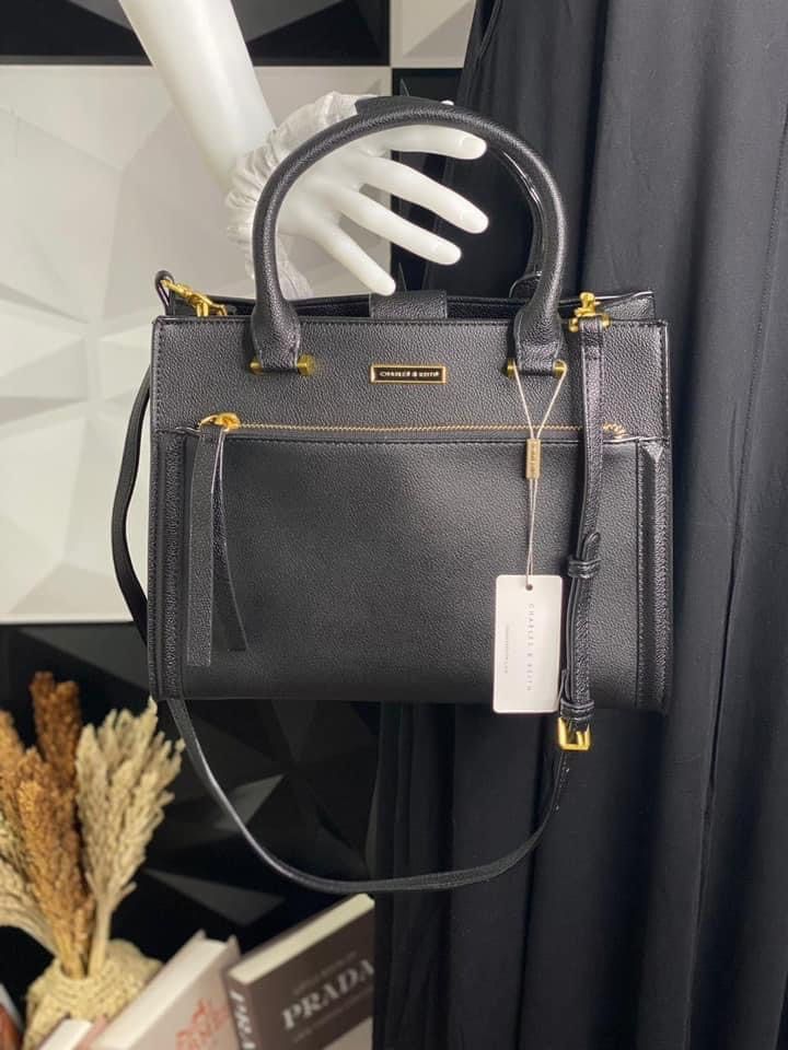 charles & keith quality trapeze Price:P1200 Size:13x11x5 inches