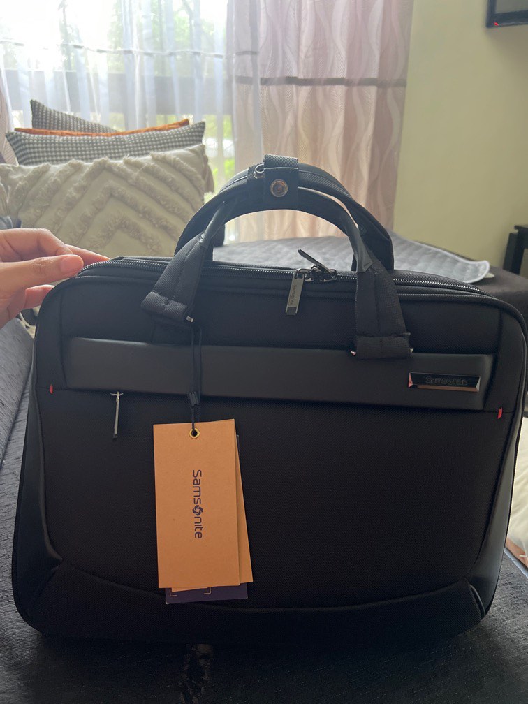 Samsonite Laptop Bag on Carousell