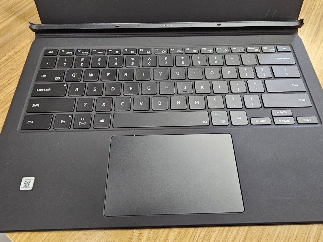 SAMSUNG tab S8 Ultra Keyboard Case, Computers & Tech, Parts