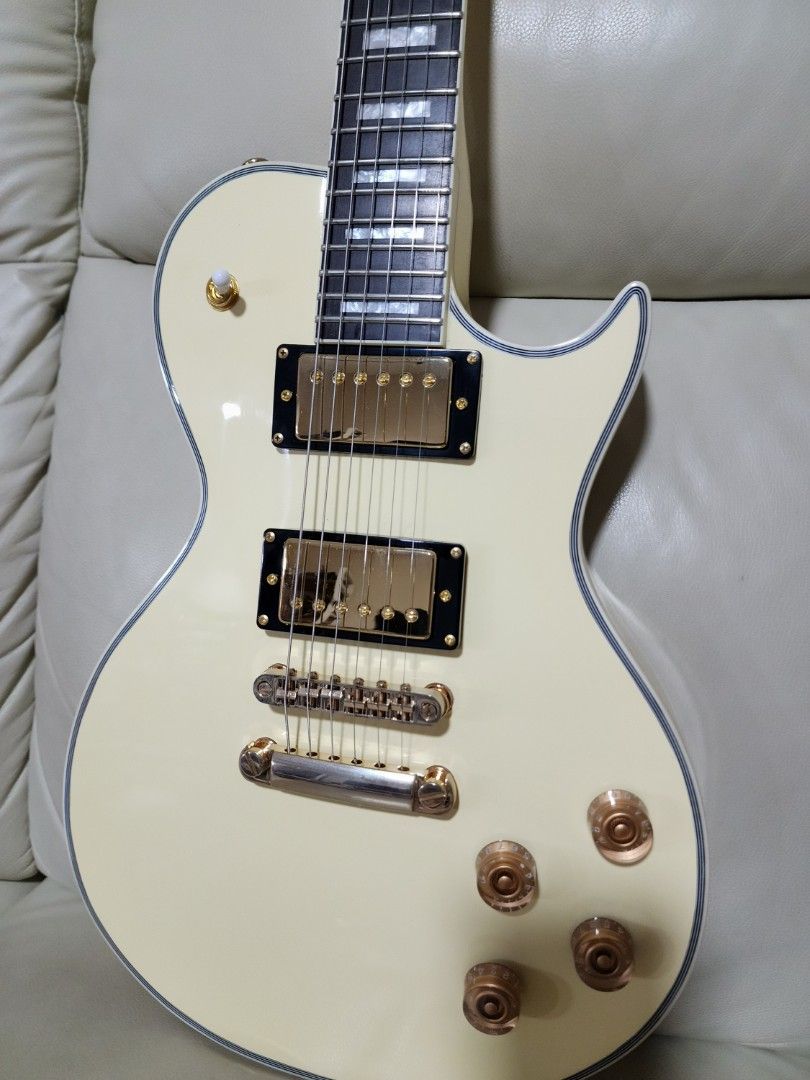 Sawtooth store les paul