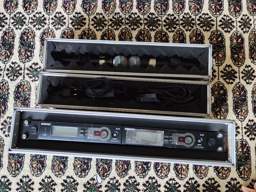 Shure SLX series, Audio, Microphones on Carousell