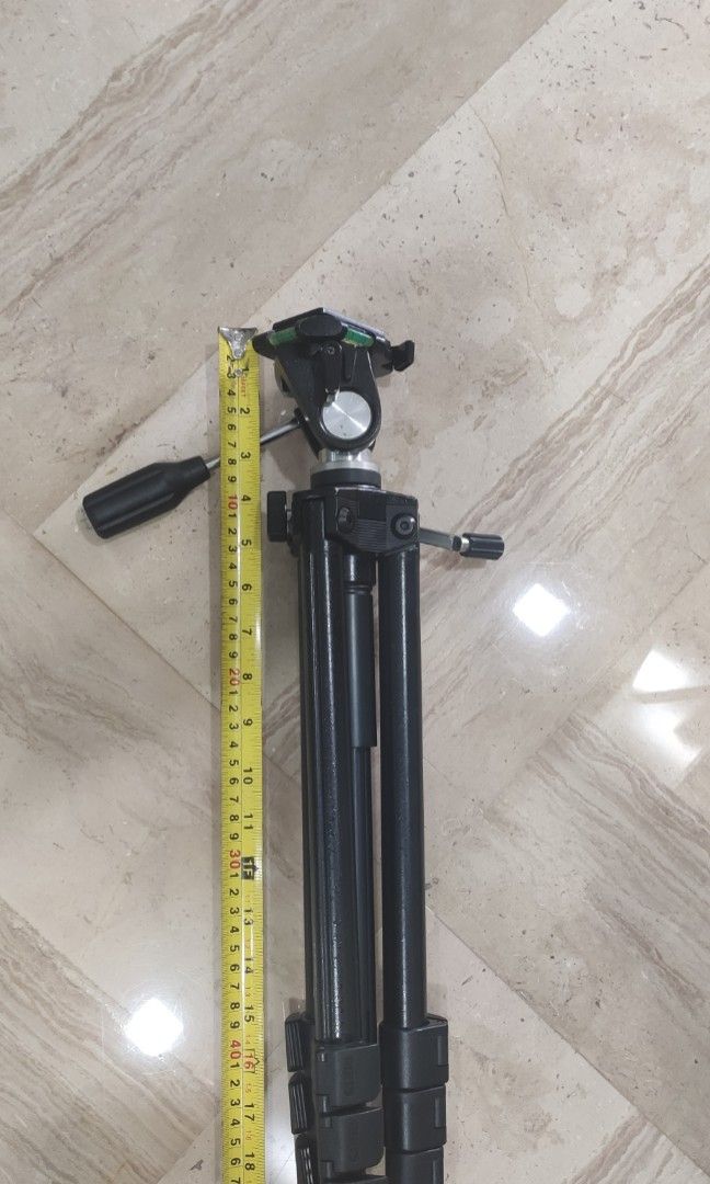 Silk tripod, Photography, Photography Accessories, Tripods & Monopods